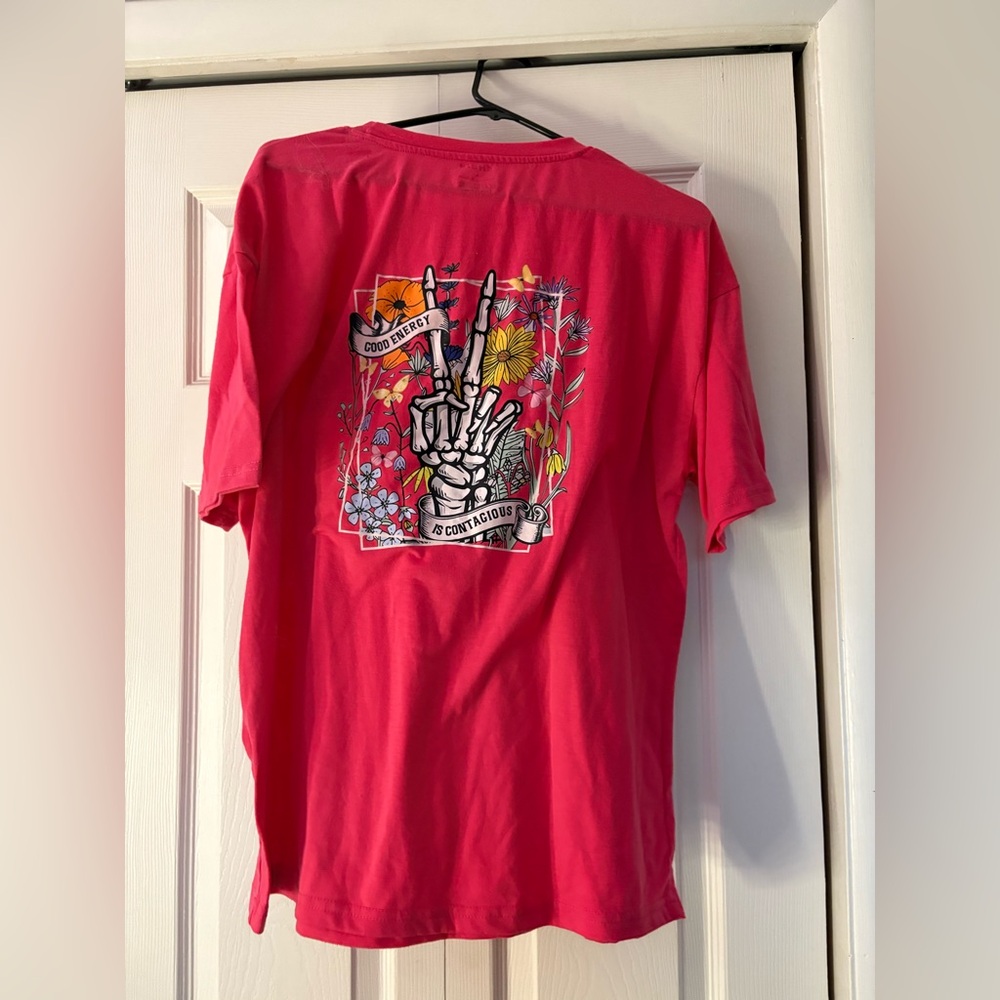 Pink tee shirt